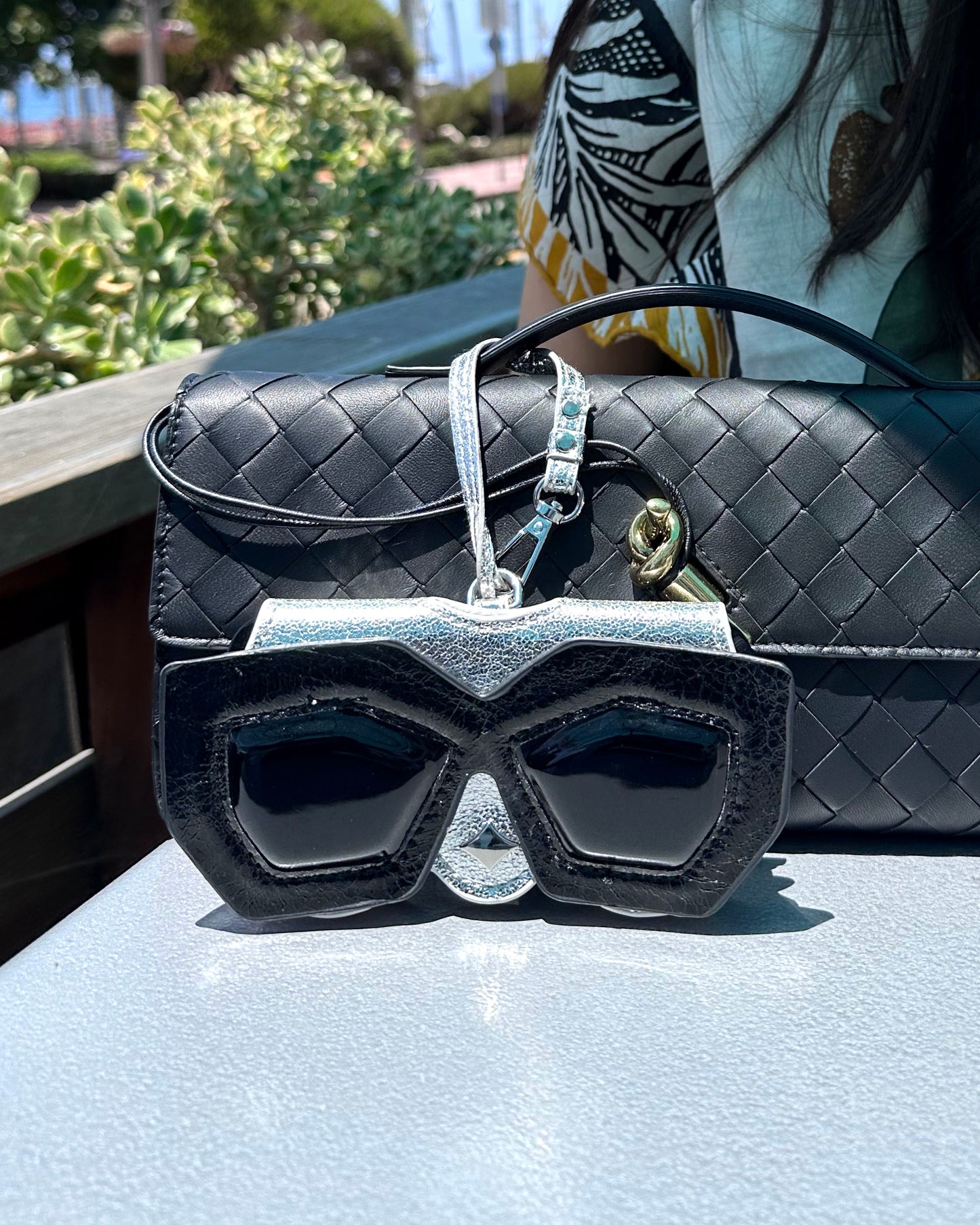 🕶️ Stylish Silver and Black Eyewear Tote - Charm & Sunglass Holder 🕶️